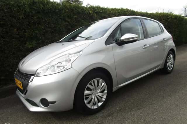 Peugeot 208 (2014) thumbnail 1