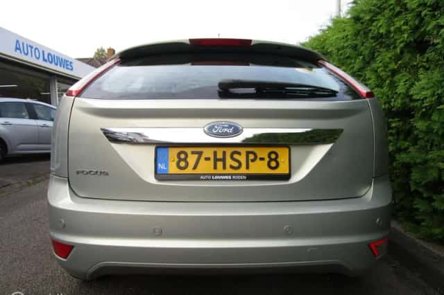 Ford Focus (2009) thumbnail 6