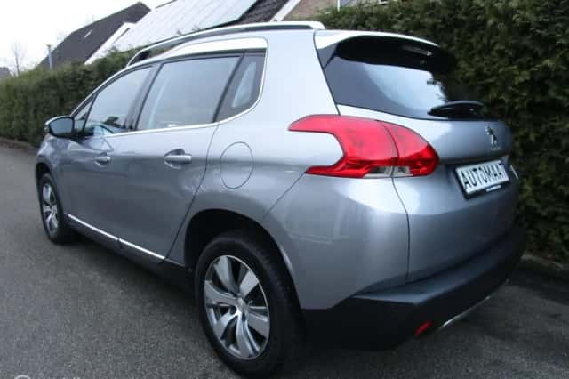 Peugeot 2008 (2015) thumbnail 4
