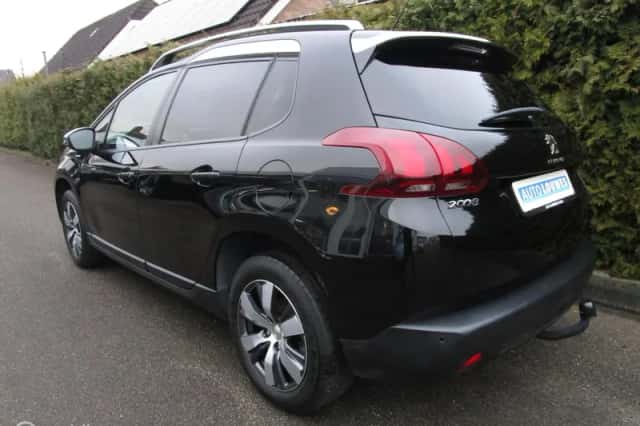 Peugeot 2008 (2019) thumbnail 6