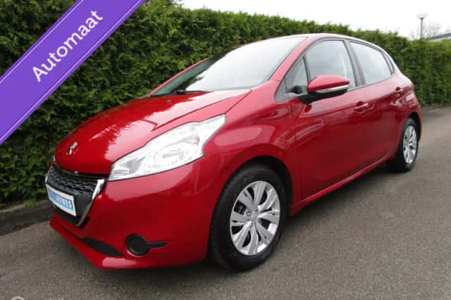 Peugeot 208 (2015) thumbnail 1