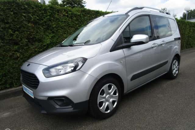Ford Tourneo Connect (2019) thumbnail 1