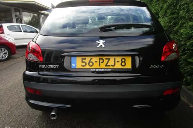 Peugeot 206 (2011) thumbnail 5