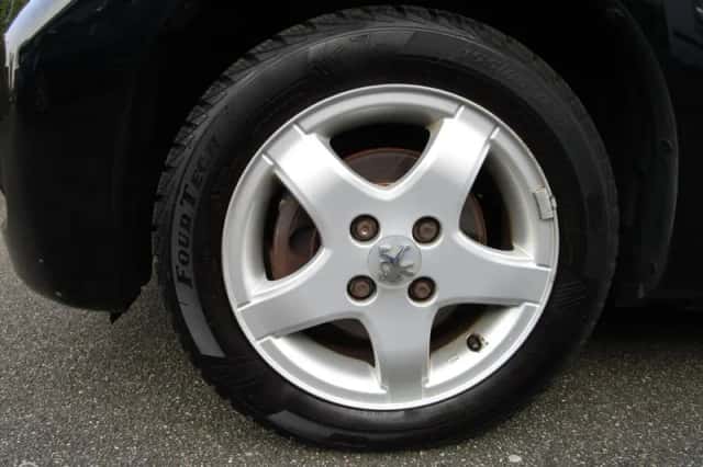 Peugeot 107 (2012) thumbnail 4