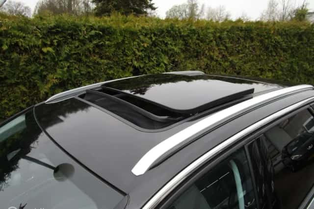 Peugeot 3008 (2020) thumbnail 4