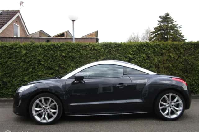 Peugeot RCZ (2011) thumbnail 3