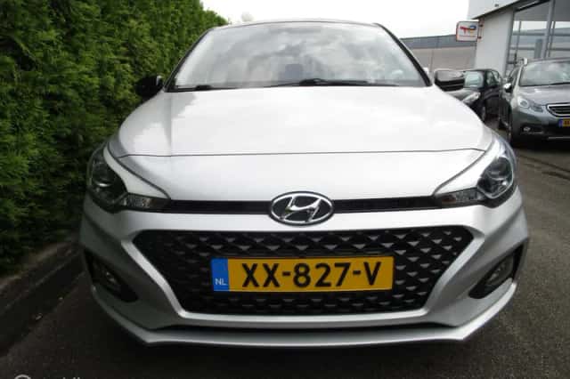 Hyundai i20 (2019) thumbnail 2