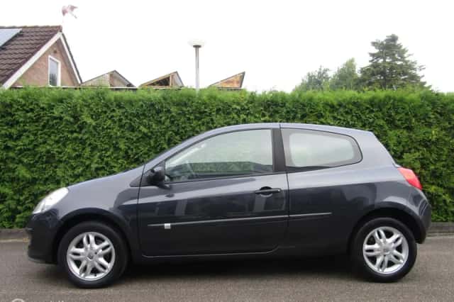 Renault Clio (2006) thumbnail 3