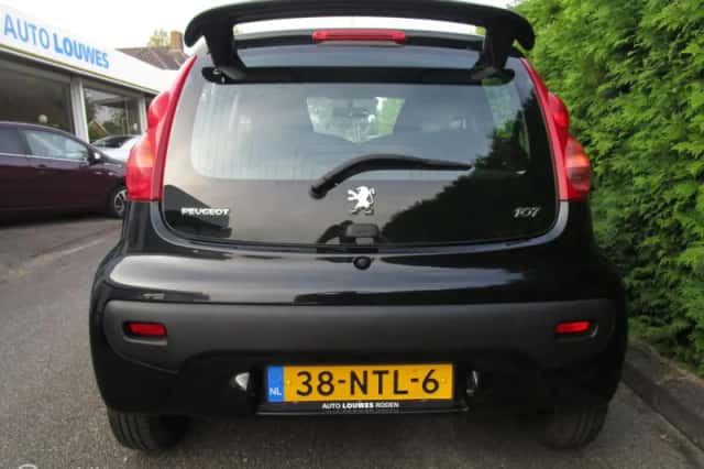 Peugeot 107 (2010) thumbnail 5