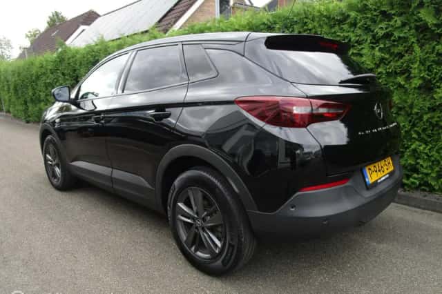 Opel Grandland (2022) thumbnail 5