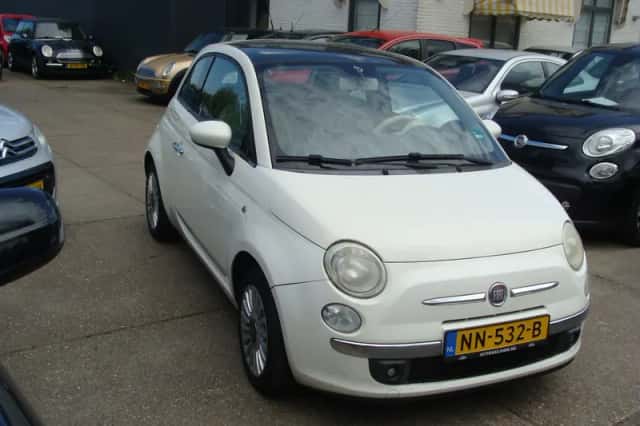 Fiat 500 (2009) thumbnail 1