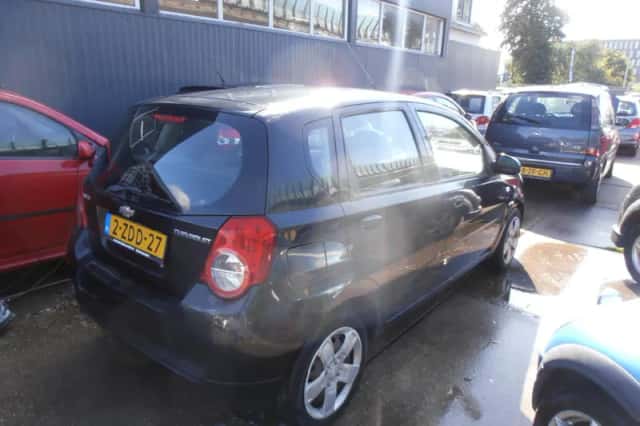 Chevrolet Aveo (2009) thumbnail 4