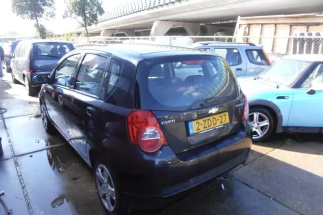 Chevrolet Aveo (2009) thumbnail 6