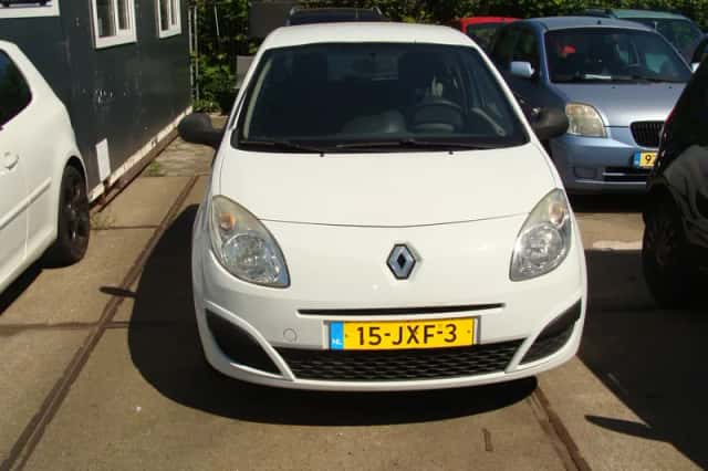 Renault Twingo (2009) thumbnail 2