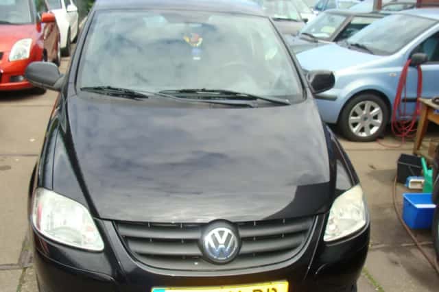 Volkswagen Fox (2006) thumbnail 2