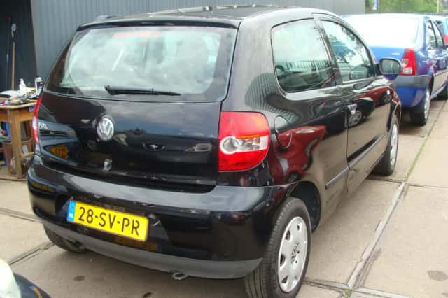 Volkswagen Fox (2006) thumbnail 4