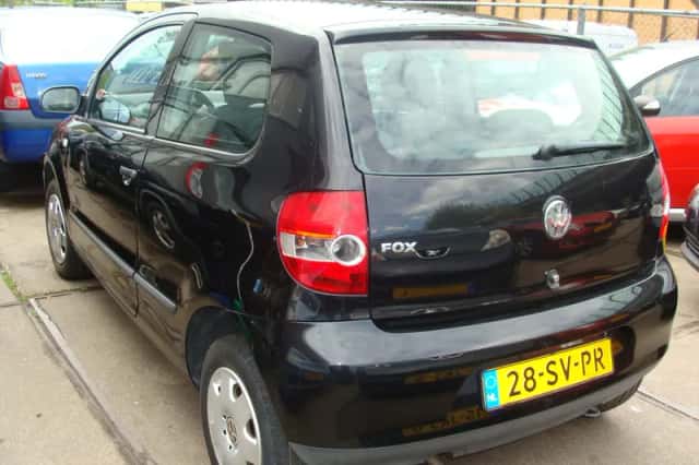 Volkswagen Fox (2006) thumbnail 6