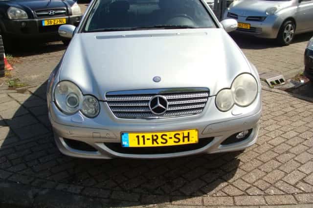 Mercedes-Benz C-Klasse (2005) thumbnail 2