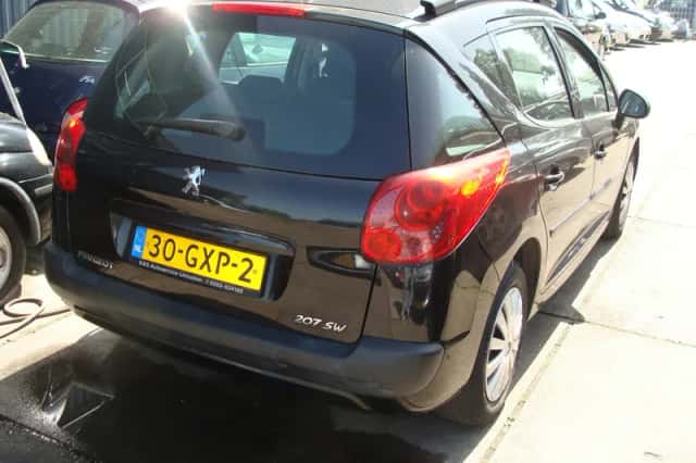 Peugeot 207 (2008) thumbnail 4