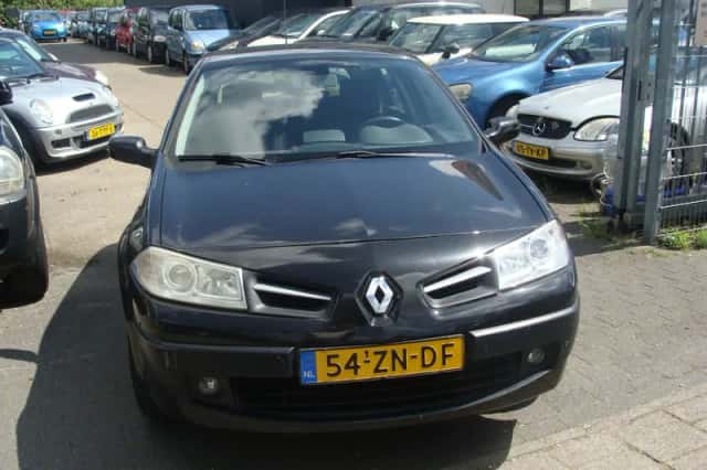 Renault Mégane (2008) thumbnail 2