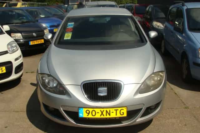 SEAT Leon (2007) thumbnail 2