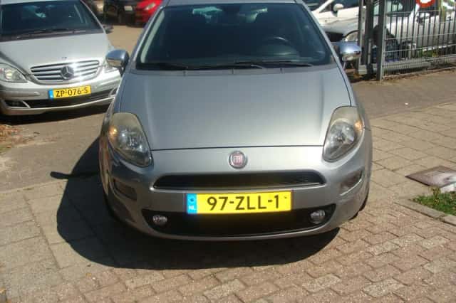 Fiat Punto Evo (2012) thumbnail 2