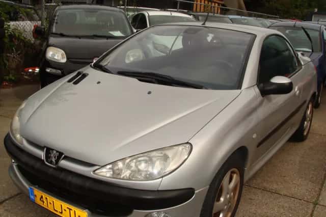 Peugeot 206 (2003) thumbnail 3