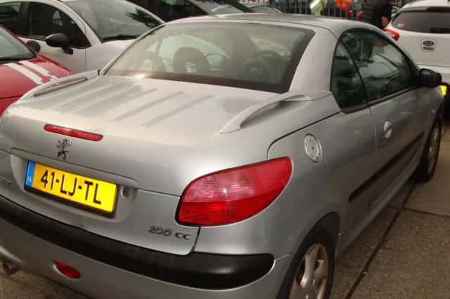 Peugeot 206 (2003) thumbnail 4