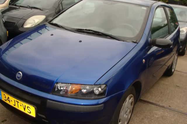 Fiat Punto (2002) thumbnail 3