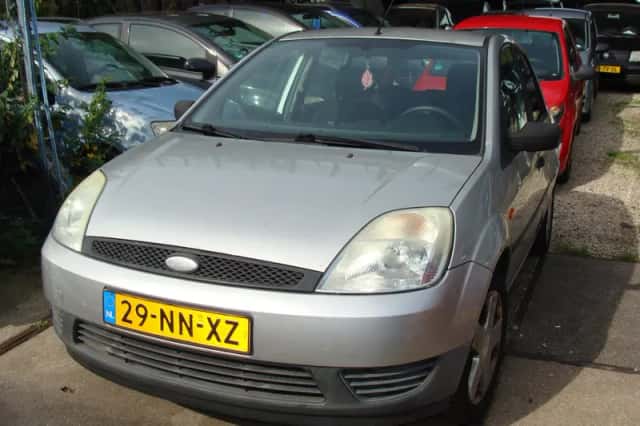 Ford Fiesta (2004) thumbnail 3