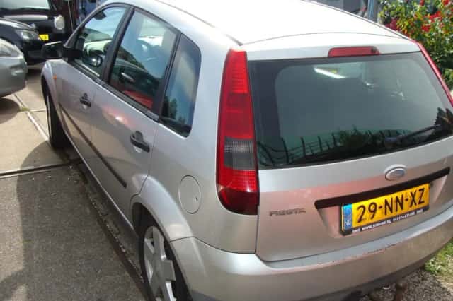 Ford Fiesta (2004) thumbnail 6