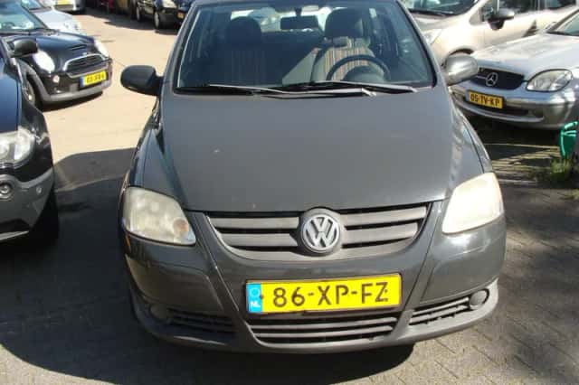 Volkswagen Fox (2007) thumbnail 3