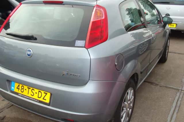Fiat Grande Punto (2007) thumbnail 4