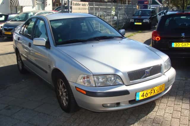 Volvo S40 (2000) thumbnail 1