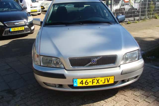 Volvo S40 (2000) thumbnail 2