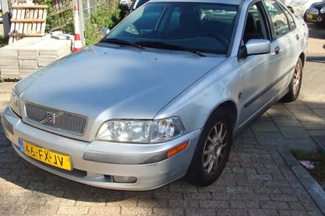 Volvo S40 (2000) thumbnail 3