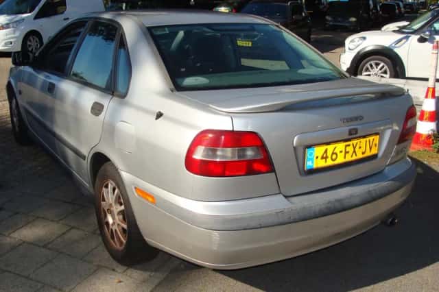 Volvo S40 (2000) thumbnail 6
