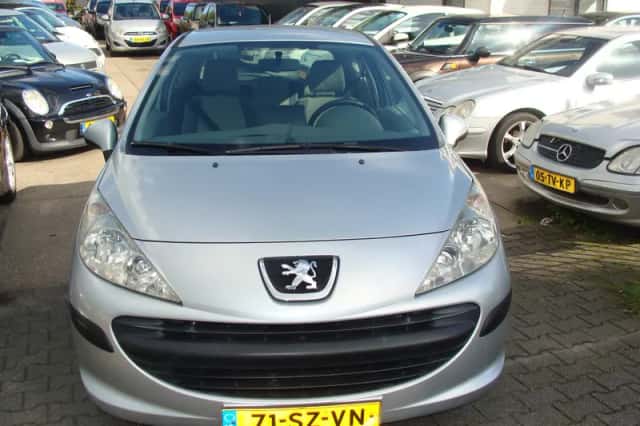 Peugeot 207 (2006) thumbnail 2