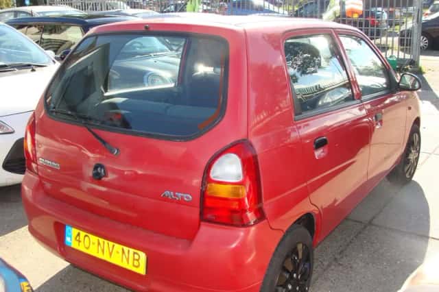 Suzuki Alto (2004) thumbnail 4