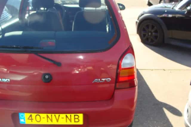 Suzuki Alto (2004) thumbnail 5
