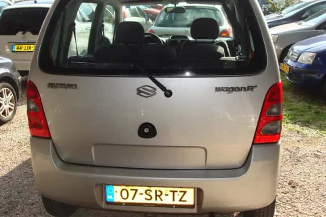 Suzuki Wagon R+ (2006) thumbnail 5