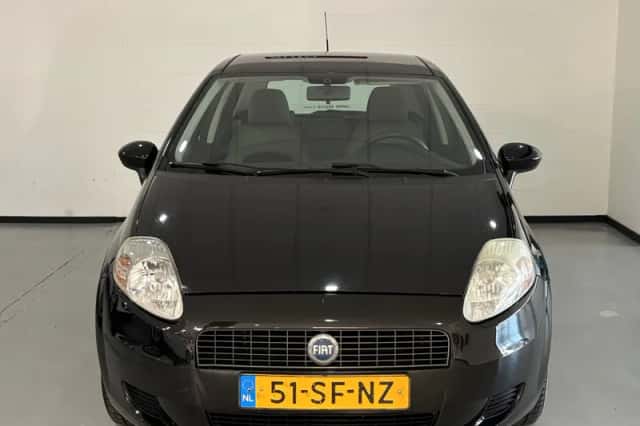 Fiat Grande Punto (2006) thumbnail 2