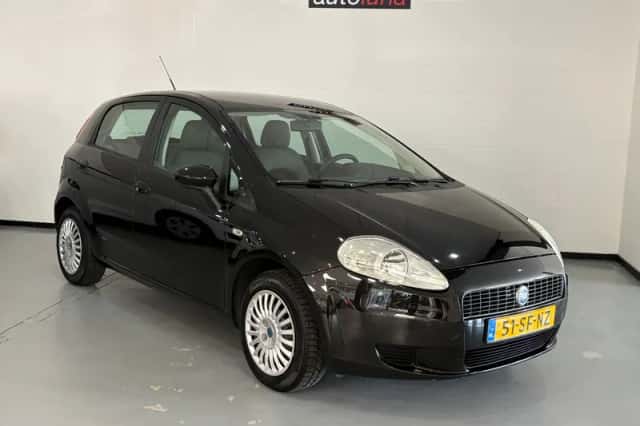 Fiat Grande Punto (2006) thumbnail 3