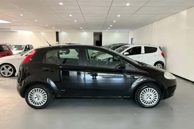 Fiat Grande Punto (2006) thumbnail 6