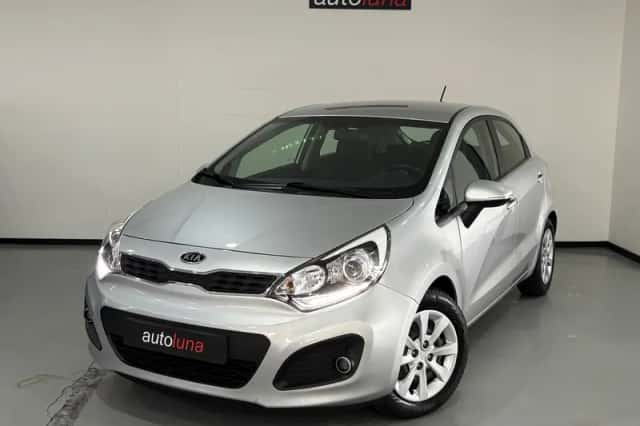 Kia Rio (2011) thumbnail 1