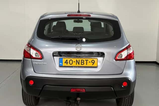 Nissan Qashqai (2010) thumbnail 6