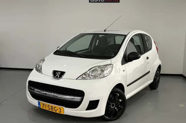 Peugeot 107 (2011) thumbnail 1