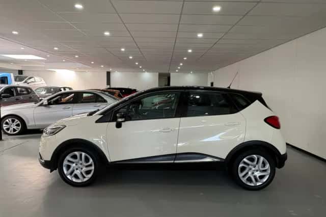Renault Captur (2014) thumbnail 4