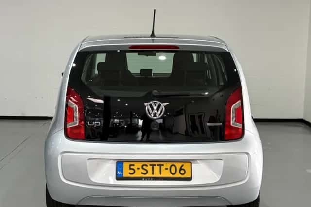 Volkswagen Up! (2013) thumbnail 5