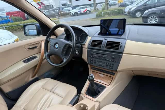 BMW X3 (2004) thumbnail 6
